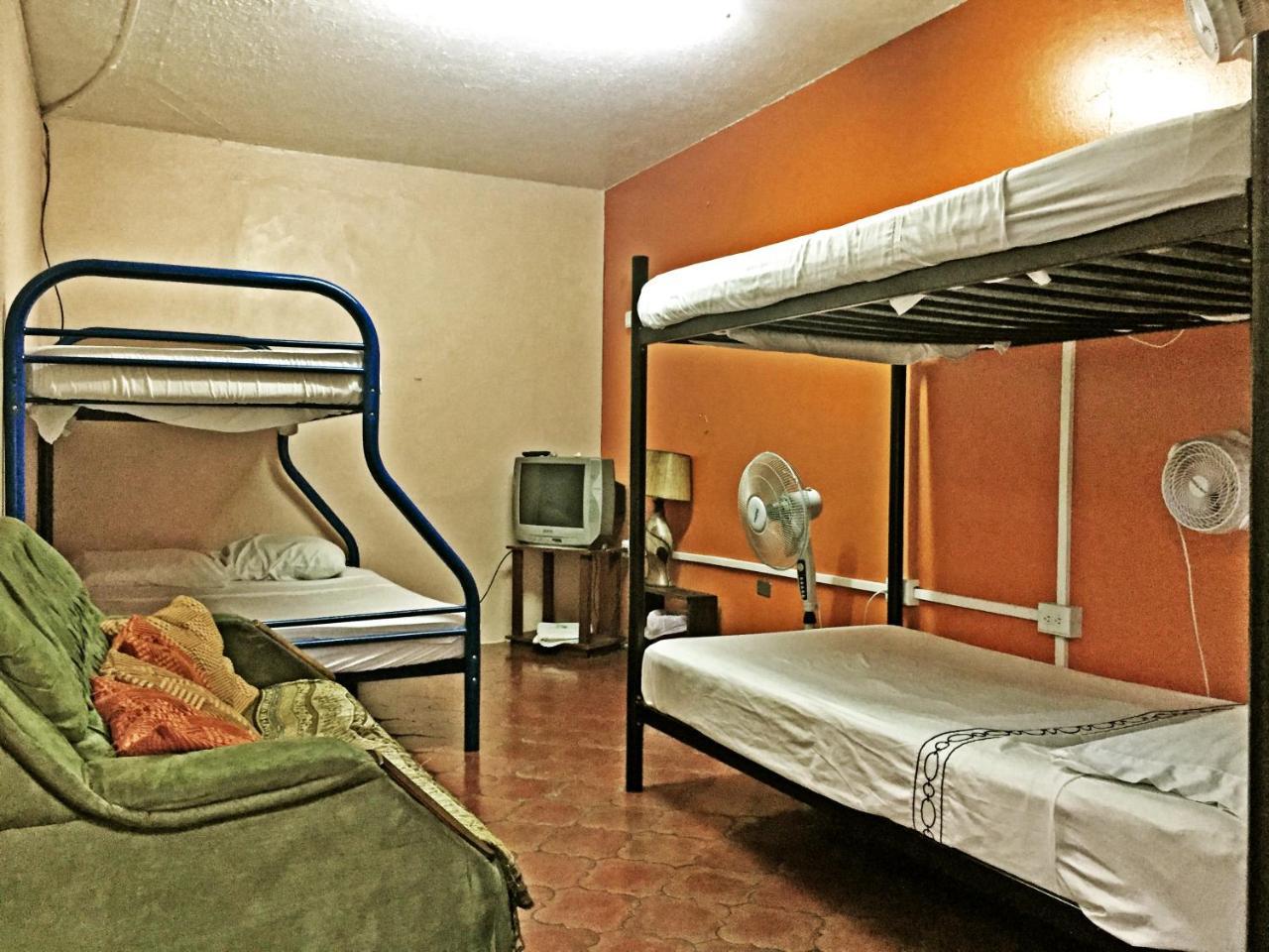 Hostel Trotamundos Alajuela Exteriér fotografie
